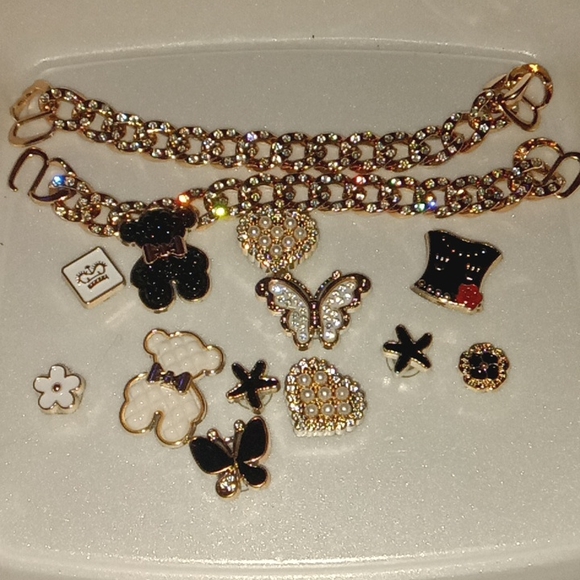 Croc charms - Picture 1 of 1